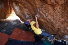 Bouldering in Hueco Tanks on 08/31/2019 with Blue Lizard Climbing and Yoga

Filename: SRM_20190831_1157500.jpg
Aperture: f/4.0
Shutter Speed: 1/400
Body: Canon EOS-1D Mark II
Lens: Canon EF 16-35mm f/2.8 L