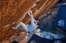 Bouldering in Hueco Tanks on 11/30/2019 with Blue Lizard Climbing and Yoga

Filename: SRM_20191130_1737050.jpg
Aperture: f/4.0
Shutter Speed: 1/250
Body: Canon EOS-1D Mark II
Lens: Canon EF 16-35mm f/2.8 L