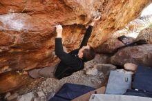 Bouldering in Hueco Tanks on 12/14/2019 with Blue Lizard Climbing and Yoga

Filename: SRM_20191214_1143300.jpg
Aperture: f/4.0
Shutter Speed: 1/250
Body: Canon EOS-1D Mark II
Lens: Canon EF 16-35mm f/2.8 L