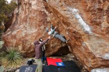 Bouldering in Hueco Tanks on 12/28/2019 with Blue Lizard Climbing and Yoga

Filename: SRM_20191228_1537530.jpg
Aperture: f/5.0
Shutter Speed: 1/250
Body: Canon EOS-1D Mark II
Lens: Canon EF 16-35mm f/2.8 L