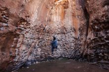 Bouldering in Hueco Tanks on 12/30/2019 with Blue Lizard Climbing and Yoga

Filename: SRM_20191230_1512590.jpg
Aperture: f/4.0
Shutter Speed: 1/100
Body: Canon EOS-1D Mark II
Lens: Canon EF 16-35mm f/2.8 L