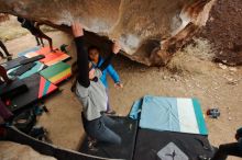 Bouldering in Hueco Tanks on 01/02/2020 with Blue Lizard Climbing and Yoga

Filename: SRM_20200102_1441110.jpg
Aperture: f/4.5
Shutter Speed: 1/250
Body: Canon EOS-1D Mark II
Lens: Canon EF 16-35mm f/2.8 L