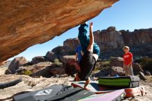 Bouldering in Hueco Tanks on 01/05/2020 with Blue Lizard Climbing and Yoga

Filename: SRM_20200105_1123570.jpg
Aperture: f/6.3
Shutter Speed: 1/320
Body: Canon EOS-1D Mark II
Lens: Canon EF 16-35mm f/2.8 L