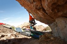 Bouldering in Hueco Tanks on 01/08/2020 with Blue Lizard Climbing and Yoga

Filename: SRM_20200108_1331492.jpg
Aperture: f/8.0
Shutter Speed: 1/500
Body: Canon EOS-1D Mark II
Lens: Canon EF 16-35mm f/2.8 L