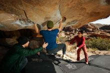 Bouldering in Hueco Tanks on 01/12/2020 with Blue Lizard Climbing and Yoga

Filename: SRM_20200112_1321080.jpg
Aperture: f/8.0
Shutter Speed: 1/250
Body: Canon EOS-1D Mark II
Lens: Canon EF 16-35mm f/2.8 L