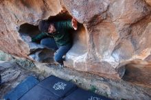 Bouldering in Hueco Tanks on 01/12/2020 with Blue Lizard Climbing and Yoga

Filename: SRM_20200112_1652310.jpg
Aperture: f/3.5
Shutter Speed: 1/250
Body: Canon EOS-1D Mark II
Lens: Canon EF 16-35mm f/2.8 L