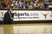 The longhorns defeated the Texas Southern University (TSU) Tigers 90-50 Tuesday night.

Filename: SRM_20061128_2012263.jpg
Aperture: f/2.8
Shutter Speed: 1/640
Body: Canon EOS-1D Mark II
Lens: Canon EF 80-200mm f/2.8 L