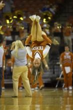 The longhorns defeated the Texas Southern University (TSU) Tigers 90-50 Tuesday night.

Filename: SRM_20061128_2024200.jpg
Aperture: f/2.8
Shutter Speed: 1/640
Body: Canon EOS-1D Mark II
Lens: Canon EF 80-200mm f/2.8 L