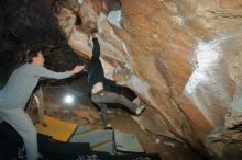 Bouldering in Hueco Tanks on 01/19/2020 with Blue Lizard Climbing and Yoga

Filename: SRM_20200119_1135160.jpg
Aperture: f/7.1
Shutter Speed: 1/250
Body: Canon EOS-1D Mark II
Lens: Canon EF 16-35mm f/2.8 L