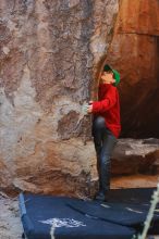 Bouldering in Hueco Tanks on 01/19/2020 with Blue Lizard Climbing and Yoga

Filename: SRM_20200119_1304230.jpg
Aperture: f/3.2
Shutter Speed: 1/320
Body: Canon EOS-1D Mark II
Lens: Canon EF 50mm f/1.8 II