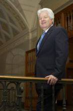 Portrait of UT Vice President and Chief Financial Officer Kevin Hegarty.

Filename: SRM_20061211_0910229.jpg
Aperture: f/3.5
Shutter Speed: 1/200
Body: Canon EOS-1D Mark II
Lens: Canon EF 50mm f/1.8 II