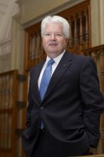 Portrait of UT Vice President and Chief Financial Officer Kevin Hegarty.

Filename: SRM_20061211_0912105.jpg
Aperture: f/3.5
Shutter Speed: 1/200
Body: Canon EOS-1D Mark II
Lens: Canon EF 50mm f/1.8 II