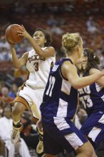 Guard Carla Cortijo, #3.  The lady longhorns defeated the Oral Roberts University's (ORU) Golden Eagles 79-40 Saturday night.

Filename: SRM_20061125_1312206.jpg
Aperture: f/2.8
Shutter Speed: 1/400
Body: Canon EOS-1D Mark II
Lens: Canon EF 80-200mm f/2.8 L