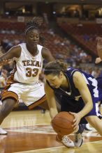 Forward Tiffany Jackson, #33.  The lady longhorns defeated the Oral Roberts University's (ORU) Golden Eagles 79-40 Saturday night.

Filename: SRM_20061125_1333185.jpg
Aperture: f/2.8
Shutter Speed: 1/400
Body: Canon EOS-1D Mark II
Lens: Canon EF 80-200mm f/2.8 L