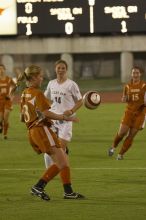 Carrie Schmit, #3.  The lady longhorns beat Texas A&M 1-0 in soccer Friday night.

Filename: SRM_20061027_1917003.jpg
Aperture: f/4.0
Shutter Speed: 1/500
Body: Canon EOS 20D
Lens: Canon EF 80-200mm f/2.8 L