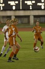 Carrie Schmit, #3.  The lady longhorns beat Texas A&M 1-0 in soccer Friday night.

Filename: SRM_20061027_1917024.jpg
Aperture: f/4.0
Shutter Speed: 1/500
Body: Canon EOS 20D
Lens: Canon EF 80-200mm f/2.8 L
