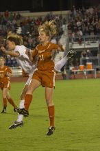 Emily Anderson, #21.  The lady longhorns beat Texas A&M 1-0 in soccer Friday night.

Filename: SRM_20061027_1945421.jpg
Aperture: f/4.0
Shutter Speed: 1/640
Body: Canon EOS 20D
Lens: Canon EF 80-200mm f/2.8 L