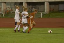 Kelsey Carpenter, #13.  The lady longhorns beat Texas A&M 1-0 in soccer Friday night.

Filename: SRM_20061027_2039245.jpg
Aperture: f/4.0
Shutter Speed: 1/800
Body: Canon EOS 20D
Lens: Canon EF 80-200mm f/2.8 L