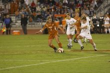 Carrie Schmit, #3.  The lady longhorns beat Texas A&M 1-0 in soccer Friday night.

Filename: SRM_20061027_2055289.jpg
Aperture: f/3.5
Shutter Speed: 1/800
Body: Canon EOS 20D
Lens: Canon EF 80-200mm f/2.8 L