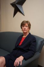 Portraits of UT Vice President of Employee and Campus Services Patricia L Clubb.

Filename: SRM_20070301_1408283.jpg
Aperture: f/4.5
Shutter Speed: 1/250
Body: Canon EOS-1D Mark II
Lens: Sigma 15-30mm f/3.5-4.5 EX Aspherical DG DF