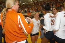 The Longhorns defeated the Huskers 3-0 on Wednesday night, October 24, 2007 at Gregory Gym.

Filename: SRM_20071024_2016408.jpg
Aperture: f/5.6
Shutter Speed: 1/100
Body: Canon EOS 20D
Lens: Canon EF-S 18-55mm f/3.5-5.6