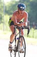 Bill Schroeder (bib #42) of Round Rock placed 1 in his age group (M 45-49) with an overall time of 01:28:03 at The Howdy Du duathlon in Berry Springs Park, Georgetown, Sunday July 6, 2008.

Filename: SRM_20080706_0807361.jpg
Aperture: f/5.6
Shutter Speed: 1/500
Body: Canon EOS 20D
Lens: Canon EF 300mm f/2.8 L IS