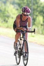 Beth Marek (bib #81) of Austin placed 4 in her age group (F 30-34) with an overall time of 01:46:51 at The Howdy Du duathlon in Berry Springs Park, Georgetown, Sunday July 6, 2008.

Filename: SRM_20080706_0814261.jpg
Aperture: f/5.6
Shutter Speed: 1/640
Body: Canon EOS 20D
Lens: Canon EF 300mm f/2.8 L IS