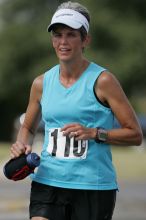 Karen Pearce placed second in her age groun at the Army Dillo half-marathon and 32K race.

Filename: SRM_20080921_1056461.jpg
Aperture: f/4.0
Shutter Speed: 1/2000
Body: Canon EOS-1D Mark II
Lens: Canon EF 300mm f/2.8 L IS