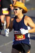 The first annual San Antonio Rock and Roll Marathon, Sunday, November 16, 2008.

Filename: SRM_20081116_08472405.jpg
Aperture: f/4.0
Shutter Speed: 1/2000
Body: Canon EOS-1D Mark II
Lens: Canon EF 300mm f/2.8 L IS