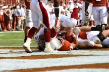 The University of Texas football team defeated the Arkansas Razorbacks with a score of 52-10 in Austin, TX on Saturday, September 27, 2008.

Filename: SRM_20080927_15593080.jpg
Aperture: f/5.6
Shutter Speed: 1/1250
Body: Canon EOS 20D
Lens: Canon EF 80-200mm f/2.8 L