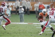 The University of Texas football team defeated the Arkansas Razorbacks with a score of 52-10 in Austin, TX on Saturday, September 27, 2008.

Filename: SRM_20080927_17310617.jpg
Aperture: f/5.6
Shutter Speed: 1/500
Body: Canon EOS-1D Mark II
Lens: Canon EF 300mm f/2.8 L IS