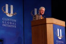 Former President Bill Clinton speaking at the CGIU meeting.  Day one of the 2nd Annual Clinton Global Initiative University (CGIU) meeting was held at The University of Texas at Austin, Friday, February 13, 2009.

Filename: SRM_20090213_16263905.jpg
Aperture: f/4.0
Shutter Speed: 1/160
Body: Canon EOS-1D Mark II
Lens: Canon EF 80-200mm f/2.8 L