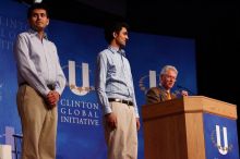Former President Bill Clinton hands out commitment certificates to CGIU attendees for their exceptional pledges to the CGI cause during the opening plenary session of the CGIU meeting.  Day one of the 2nd Annual Clinton Global Initiative University (CGIU) meeting was held at The University of Texas at Austin, Friday, February 13, 2009.

Filename: SRM_20090213_16420964.jpg
Aperture: f/4.0
Shutter Speed: 1/160
Body: Canon EOS-1D Mark II
Lens: Canon EF 80-200mm f/2.8 L