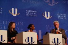 Natalie Portman (L), Mambidzeni Madzivire (C), BME graduate student at Mayo Graduate School, and Former President Bill Clinton (R) at the first plenary session of the CGIU meeting.  Day one of the 2nd Annual Clinton Global Initiative University (CGIU) meeting was held at The University of Texas at Austin, Friday, February 13, 2009.

Filename: SRM_20090213_16565541.jpg
Aperture: f/4.0
Shutter Speed: 1/320
Body: Canon EOS-1D Mark II
Lens: Canon EF 80-200mm f/2.8 L