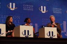 Natalie Portman (L), Mambidzeni Madzivire (C), BME graduate student at Mayo Graduate School, and Former President Bill Clinton (R) at the first plenary session of the CGIU meeting.  Day one of the 2nd Annual Clinton Global Initiative University (CGIU) meeting was held at The University of Texas at Austin, Friday, February 13, 2009.

Filename: SRM_20090213_16572045.jpg
Aperture: f/4.0
Shutter Speed: 1/400
Body: Canon EOS-1D Mark II
Lens: Canon EF 80-200mm f/2.8 L