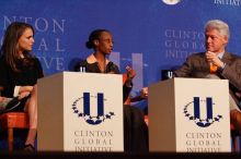 Natalie Portman (L), Mambidzeni Madzivire (C), BME graduate student at Mayo Graduate School, and Former President Bill Clinton (R) at the first plenary session of the CGIU meeting.  Day one of the 2nd Annual Clinton Global Initiative University (CGIU) meeting was held at The University of Texas at Austin, Friday, February 13, 2009.

Filename: SRM_20090213_16585054.jpg
Aperture: f/4.5
Shutter Speed: 1/200
Body: Canon EOS-1D Mark II
Lens: Canon EF 80-200mm f/2.8 L