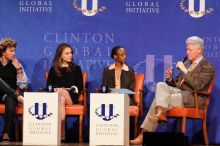 Blake Mycoskie (1-L), founder of TOMS shoes, Natalie Portman (2-L), Mambidzeni Madzivire (2-R), BME graduate student at Mayo Graduate School, and Former President Bill Clinton (1-R) at the first plenary session of the CGIU meeting.  Day one of the 2nd Annual Clinton Global Initiative University (CGIU) meeting was held at The University of Texas at Austin, Friday, February 13, 2009.

Filename: SRM_20090213_17021298.jpg
Aperture: f/4.0
Shutter Speed: 1/200
Body: Canon EOS 20D
Lens: Canon EF 300mm f/2.8 L IS