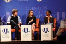 Blake Mycoskie (1-L), founder of TOMS shoes, Natalie Portman (2-L), Mambidzeni Madzivire (2-R), BME graduate student at Mayo Graduate School, and Former President Bill Clinton (1-R) at the first plenary session of the CGIU meeting.  Day one of the 2nd Annual Clinton Global Initiative University (CGIU) meeting was held at The University of Texas at Austin, Friday, February 13, 2009.

Filename: SRM_20090213_17025503.jpg
Aperture: f/4.0
Shutter Speed: 1/200
Body: Canon EOS 20D
Lens: Canon EF 300mm f/2.8 L IS