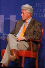 Former President Bill Clinton moderated the discussion between Natalie Portman, Mambidzeni Madzivire, BME graduate student at Mayo Graduate School, Blake Mycoskie, founder of TOMS shoes, and Paul Bell, president of Dell Global Public, during the first plenary session at the CGIU meeting.  Day one of the 2nd Annual Clinton Global Initiative University (CGIU) meeting was held at The University of Texas at Austin, Friday, February 13, 2009.

Filename: SRM_20090213_17230985.jpg
Aperture: f/5.6
Shutter Speed: 1/250
Body: Canon EOS-1D Mark II
Lens: Canon EF 300mm f/2.8 L IS