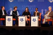 Paul Bell (1-L), president of Dell Global Public, Blake Mycoskie (2-L), founder of TOMS shoes, Natalie Portman (C), Mambidzeni Madzivire (2-R), BME graduate student at Mayo Graduate School, and Former President Bill Clinton (1-R) at the first plenary session of the CGIU meeting.  Day one of the 2nd Annual Clinton Global Initiative University (CGIU) meeting was held at The University of Texas at Austin, Friday, February 13, 2009.

Filename: SRM_20090213_17245808.jpg
Aperture: f/4.0
Shutter Speed: 1/320
Body: Canon EOS-1D Mark II
Lens: Canon EF 300mm f/2.8 L IS