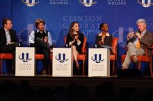 Paul Bell (1-L), president of Dell Global Public, Blake Mycoskie (2-L), founder of TOMS shoes, Natalie Portman (C), Mambidzeni Madzivire (2-R), BME graduate student at Mayo Graduate School, and Former President Bill Clinton (1-R) at the first plenary session of the CGIU meeting.  Day one of the 2nd Annual Clinton Global Initiative University (CGIU) meeting was held at The University of Texas at Austin, Friday, February 13, 2009.

Filename: SRM_20090213_17250114.jpg
Aperture: f/4.0
Shutter Speed: 1/400
Body: Canon EOS-1D Mark II
Lens: Canon EF 300mm f/2.8 L IS