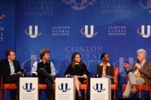 Paul Bell (1-L), president of Dell Global Public, Blake Mycoskie (2-L), founder of TOMS shoes, Natalie Portman (C), Mambidzeni Madzivire (2-R), BME graduate student at Mayo Graduate School, and Former President Bill Clinton (1-R) at the first plenary session of the CGIU meeting.  Day one of the 2nd Annual Clinton Global Initiative University (CGIU) meeting was held at The University of Texas at Austin, Friday, February 13, 2009.

Filename: SRM_20090213_17251720.jpg
Aperture: f/4.0
Shutter Speed: 1/320
Body: Canon EOS-1D Mark II
Lens: Canon EF 300mm f/2.8 L IS