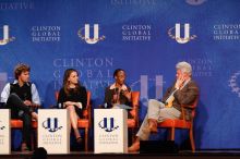 Blake Mycoskie (1-L), founder of TOMS shoes, Natalie Portman (2-L), Mambidzeni Madzivire (2-R), BME graduate student at Mayo Graduate School, and Former President Bill Clinton (1-R) at the first plenary session of the CGIU meeting.  Day one of the 2nd Annual Clinton Global Initiative University (CGIU) meeting was held at The University of Texas at Austin, Friday, February 13, 2009.

Filename: SRM_20090213_17291653.jpg
Aperture: f/5.0
Shutter Speed: 1/200
Body: Canon EOS-1D Mark II
Lens: Canon EF 300mm f/2.8 L IS