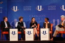 Paul Bell (1-L), president of Dell Global Public, Blake Mycoskie (2-L), founder of TOMS shoes, Natalie Portman (C), Mambidzeni Madzivire (2-R), BME graduate student at Mayo Graduate School, and Former President Bill Clinton (1-R) at the first plenary session of the CGIU meeting.  Day one of the 2nd Annual Clinton Global Initiative University (CGIU) meeting was held at The University of Texas at Austin, Friday, February 13, 2009.

Filename: SRM_20090213_17300172.jpg
Aperture: f/5.0
Shutter Speed: 1/250
Body: Canon EOS-1D Mark II
Lens: Canon EF 300mm f/2.8 L IS
