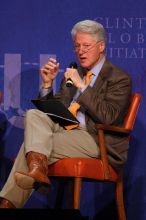 Former President Bill Clinton moderated the discussion between Natalie Portman, Mambidzeni Madzivire, BME graduate student at Mayo Graduate School, Blake Mycoskie, founder of TOMS shoes, and Paul Bell, president of Dell Global Public, during the first plenary session at the CGIU meeting.  Day one of the 2nd Annual Clinton Global Initiative University (CGIU) meeting was held at The University of Texas at Austin, Friday, February 13, 2009.

Filename: SRM_20090213_17351008.jpg
Aperture: f/5.6
Shutter Speed: 1/250
Body: Canon EOS 20D
Lens: Canon EF 300mm f/2.8 L IS