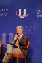 Former President Bill Clinton moderated the discussion between Natalie Portman, Mambidzeni Madzivire, BME graduate student at Mayo Graduate School, Blake Mycoskie, founder of TOMS shoes, and Paul Bell, president of Dell Global Public, during the first plenary session at the CGIU meeting.  Day one of the 2nd Annual Clinton Global Initiative University (CGIU) meeting was held at The University of Texas at Austin, Friday, February 13, 2009.

Filename: SRM_20090213_17433469.jpg
Aperture: f/4.0
Shutter Speed: 1/250
Body: Canon EOS 20D
Lens: Canon EF 300mm f/2.8 L IS
