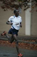 Richmond SunTrust Marathon and McDonald's Half Marathon, on Saturday, November 14, 2009.

Filename: SRM_20091114_08380384.JPG
Aperture: f/2.8
Shutter Speed: 1/800
Body: Canon EOS-1D Mark II
Lens: Canon EF 80-200mm f/2.8 L