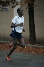 Richmond SunTrust Marathon and McDonald's Half Marathon, on Saturday, November 14, 2009.

Filename: SRM_20091114_08380385.JPG
Aperture: f/2.8
Shutter Speed: 1/800
Body: Canon EOS-1D Mark II
Lens: Canon EF 80-200mm f/2.8 L