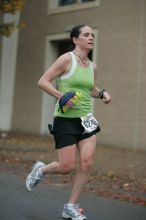 Beth Marek running the Richmond SunTrust Marathon and McDonald's Half Marathon, on Saturday, November 14, 2009.

Filename: SRM_20091114_09101230.JPG
Aperture: f/2.8
Shutter Speed: 1/1600
Body: Canon EOS-1D Mark II
Lens: Canon EF 80-200mm f/2.8 L