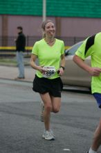 Janet Aardema running the Richmond SunTrust Marathon and McDonald's Half Marathon, on Saturday, November 14, 2009.

Filename: SRM_20091114_11483652.JPG
Aperture: f/4.0
Shutter Speed: 1/1000
Body: Canon EOS-1D Mark II
Lens: Canon EF 80-200mm f/2.8 L